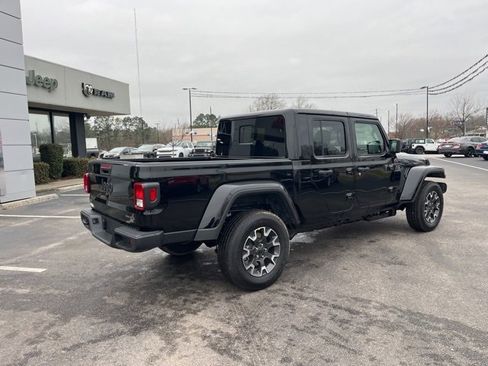 New 2026 Jeep Gladiator Sport image 3