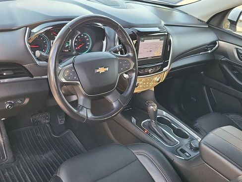 Used 2019 Chevrolet Traverse Premier w/ Driver Confidence II Package image 2