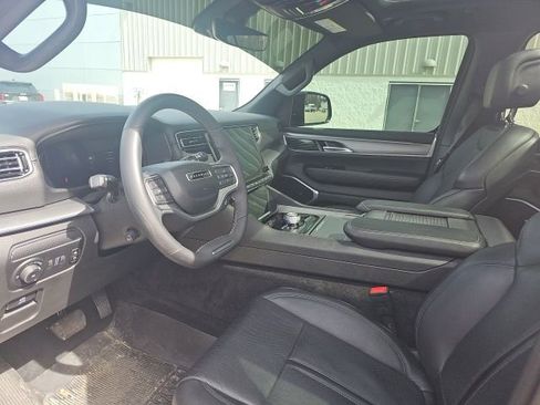 Used 2024 Jeep Wagoneer Series II image 10