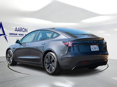 Used 2024 Tesla Model 3 Standard Range RWD image 2