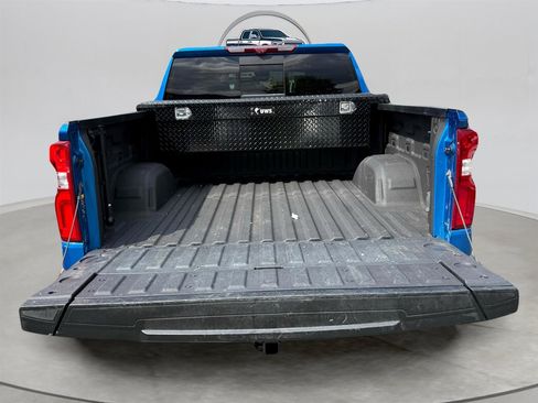 Used 2022 Chevrolet Silverado 1500 ZR2 w/ Technology Package image 33