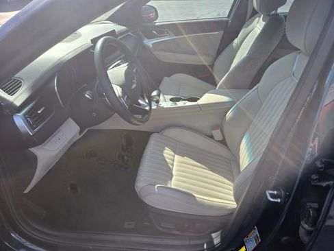 Used 2022 Genesis G70 2.0T w/ Prestige Package RWD image 6