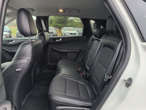 Used 2024 Ford Escape SE FWD image 35