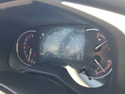 Certified 2025 Toyota RAV4 XLE w/ Convenience Package FWD image 25