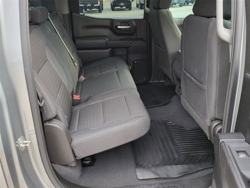 Used 2024 Chevrolet Silverado 1500 Custom image 11