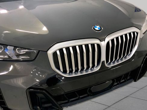 Used 2026 BMW X5 xDrive40i w/ M Sport Package AWD/4WD image 32