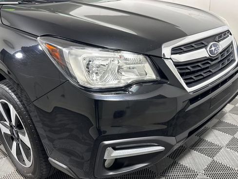 Used 2017 Subaru Forester 2.5i Limited AWD/4WD image 12