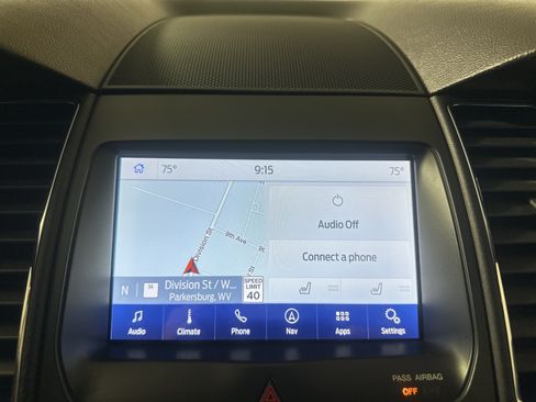 Used 2013 Ford Taurus SEL FWD image 14