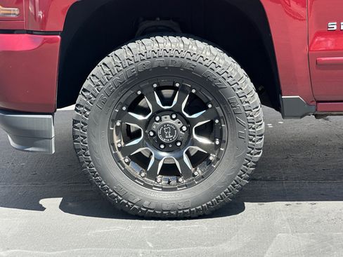 Used 2016 Chevrolet Silverado 1500 LT w/ All Star Edition AWD/4WD image 38