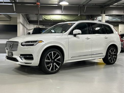Certified 2023 Volvo XC90 B6 Plus w/ Protection Package Premier AWD/4WD image 5