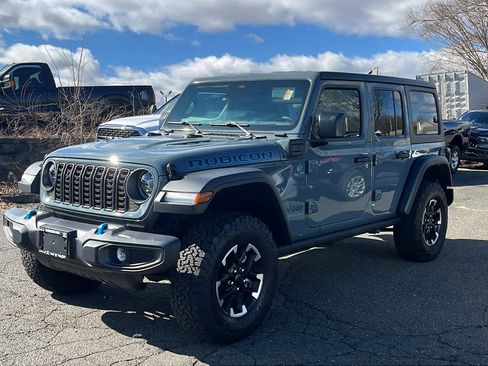 Certified 2025 Jeep Wrangler Unlimited Rubicon 4xe image 4