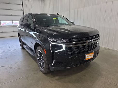 Used 2022 Chevrolet Tahoe RST w/ Sport Performance Package AWD/4WD image 2