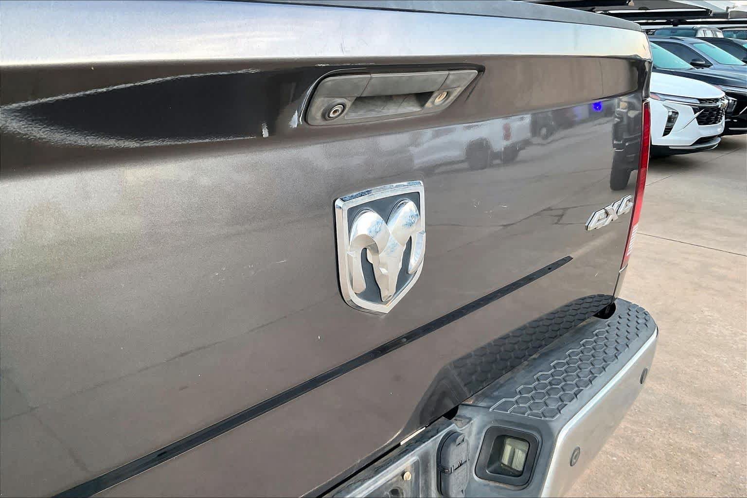 Used 2015 RAM 2500 Tradesman w/ Chrome Appearance Group AWD/4WD image 29
