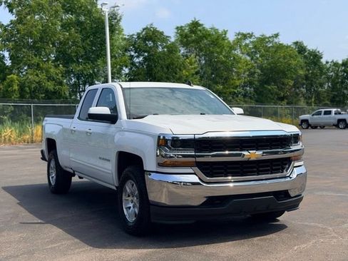 Used 2019 Chevrolet Silverado 1500 LT AWD/4WD image 4
