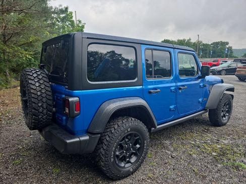 Used 2023 Jeep Wrangler Unlimited w/ Cold Weather Group AWD/4WD image 8