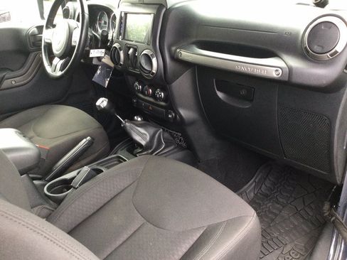 Used 2016 Jeep Wrangler Sport AWD/4WD image 18