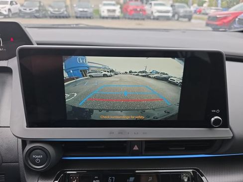 Used 2025 Toyota Prius FWD image 23
