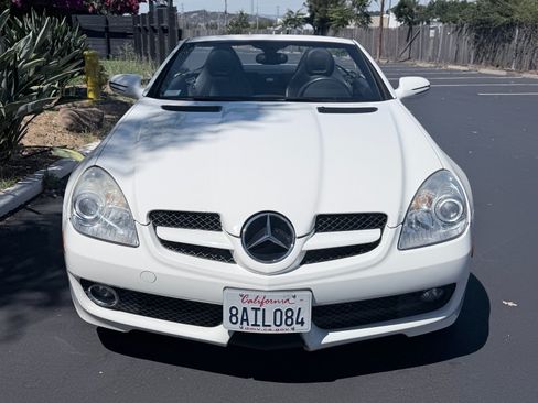 Used 2009 Mercedes-Benz SLK 350 image 4