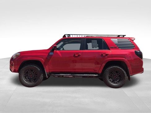 Used 2017 Toyota 4Runner TRD Pro AWD/4WD image 5