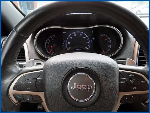 Used 2015 Jeep Grand Cherokee Laredo w/ Quick Order Package 23E AWD/4WD image 15