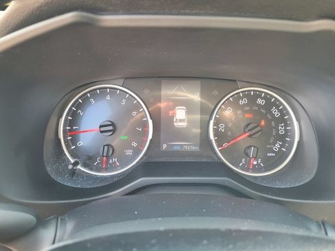 Used 2021 Toyota RAV4 XLE FWD image 21