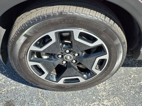 Used 2023 Ford Bronco Sport Outer Banks w/ Tech Package AWD/4WD image 6