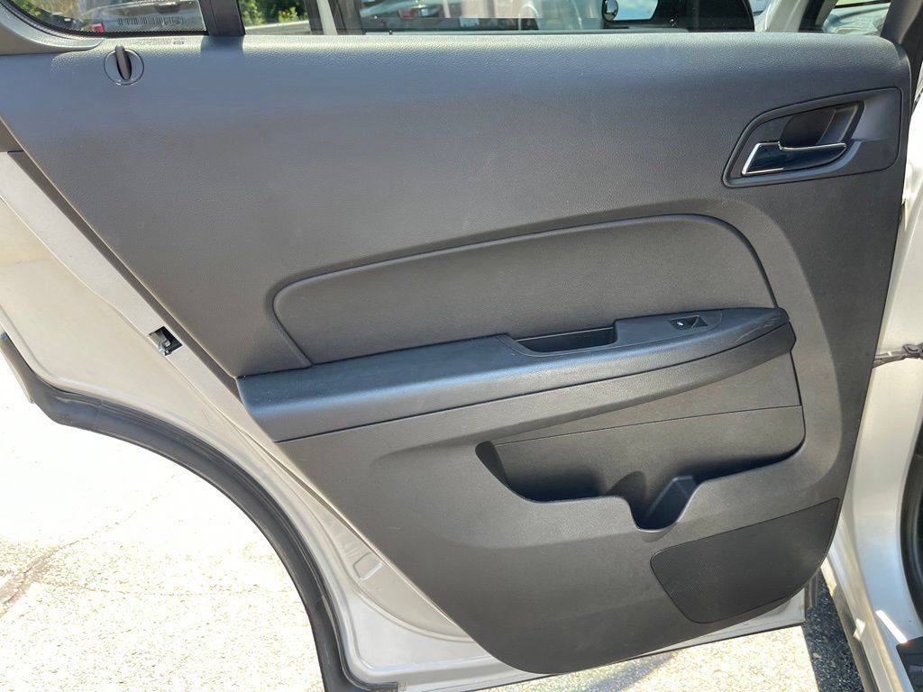 Used 2012 Chevrolet Equinox LTZ AWD/4WD image 19