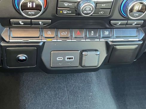 Used 2020 Chevrolet Silverado 1500 LT w/ All-Star Edition image 32