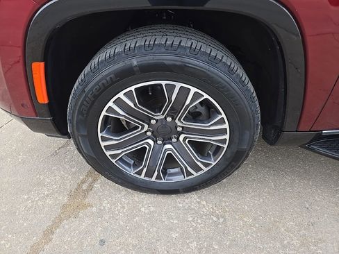 Used 2024 Jeep Wagoneer Series II image 26