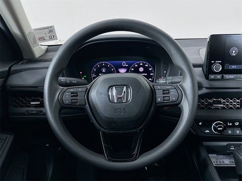 New 2025 Honda Accord SE image 18