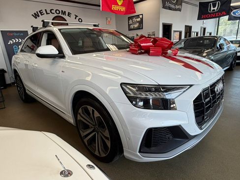 Used 2021 Audi Q8 Prestige w/ Prestige Package AWD/4WD image 14