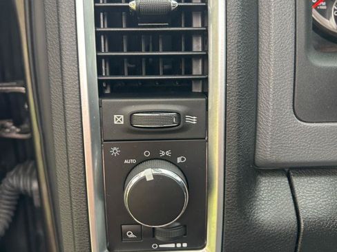 Used 2017 RAM 2500 SLT AWD/4WD image 13