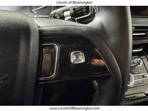Certified 2022 Lincoln Corsair AWD w/ Equipment Group 101A image 40