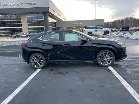 New 2025 Lexus UX 300h AWD image 2