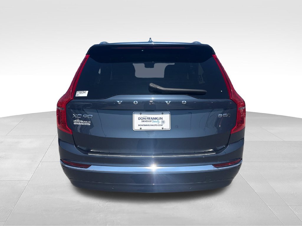 Used 2023 Volvo XC90 B5 Plus w/ Protection Package Premier AWD/4WD image 4