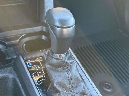 Used 2021 Toyota Tacoma TRD Sport image 21