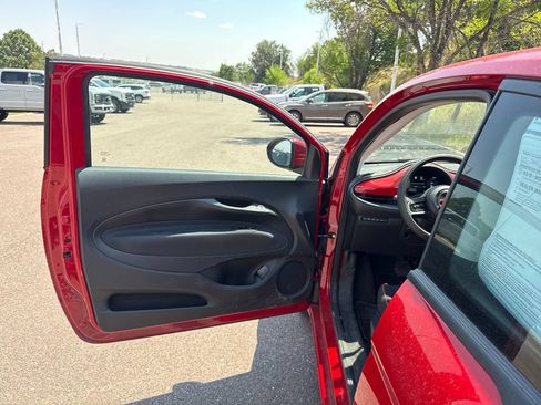 Used 2024 FIAT 500 e (RED) FWD image 9