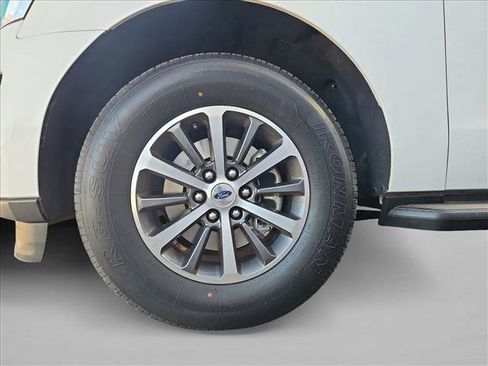 Used 2020 Ford Expedition XLT AWD/4WD image 25