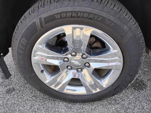 Used 2018 Chevrolet Silverado 1500 Custom w/ Custom Value Package AWD/4WD image 21