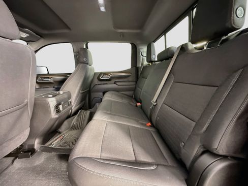 Used 2025 Chevrolet Silverado 1500 LT Trail Boss w/ Convenience Package II AWD/4WD image 26