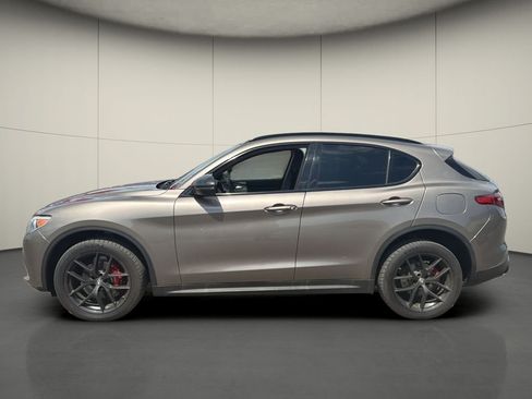 Used 2019 Alfa Romeo Stelvio w/ Nero Edizione RWD image 4