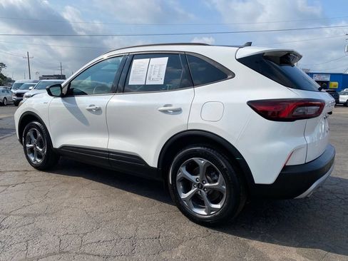 Used 2025 Ford Escape ST-Line w/ Tech Pack #1 AWD/4WD image 6