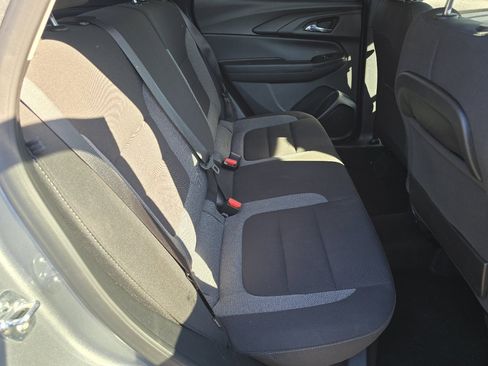 Used 2025 Chevrolet TrailBlazer LT AWD/4WD image 24