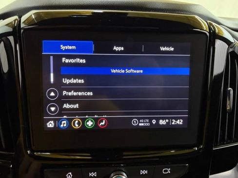 Used 2022 Chevrolet Traverse LT w/ Midnight/Sport Edition AWD/4WD image 65