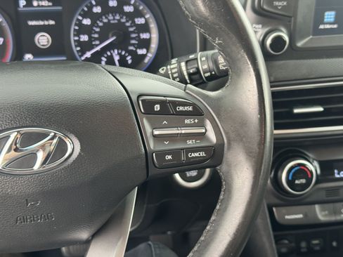 Used 2020 Hyundai Kona Limited AWD/4WD image 23