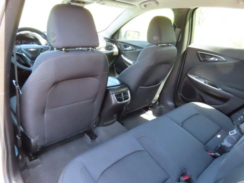 Used 2024 Chevrolet Malibu LT FWD image 24