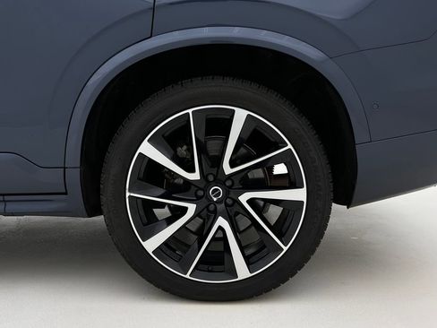 Used 2023 Volvo XC90 T8 Ultimate image 27