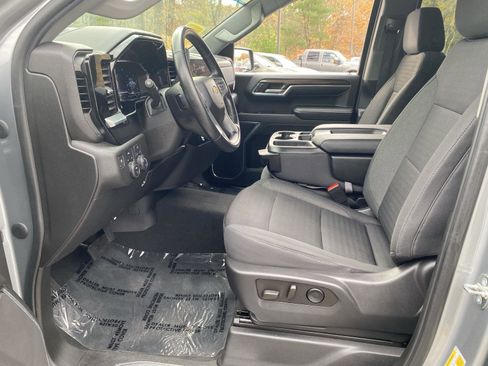 Used 2023 Chevrolet Silverado 1500 LT image 15