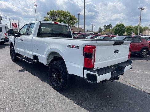 Used 2023 Ford F250 XL w/ STX Appearance Package AWD/4WD image 15