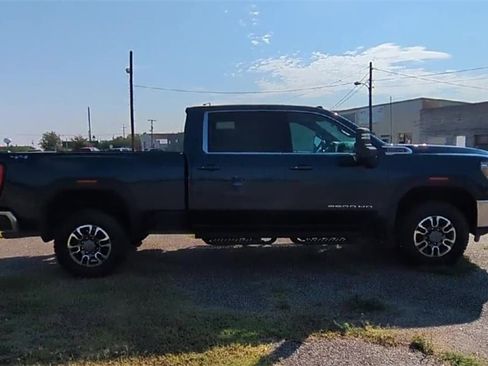 Certified 2023 GMC Sierra 2500 SLE w/ SLE Value Package; image 9